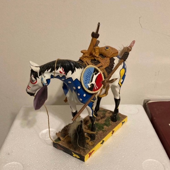 Woodland Hunter - Trail of Painted Ponies #12220 First Edition - Picture 4 of 6